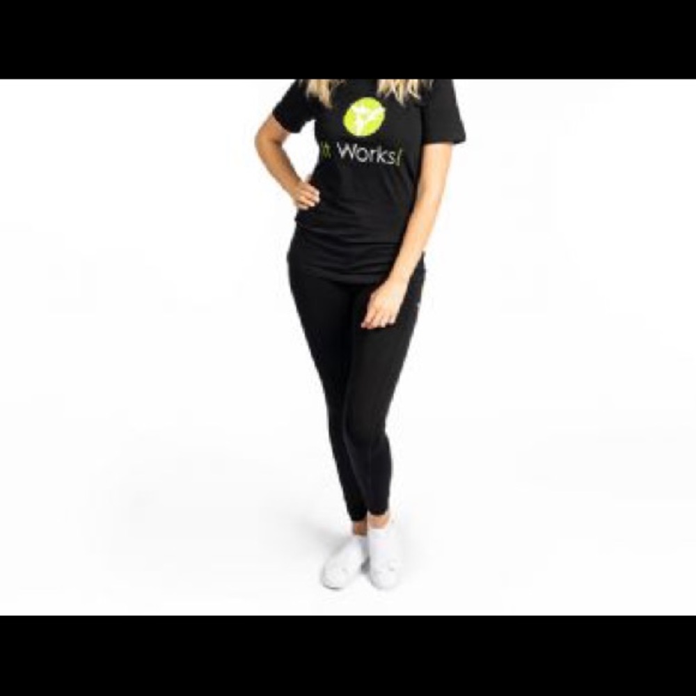 Classic logo tee - Picture 2 of 2